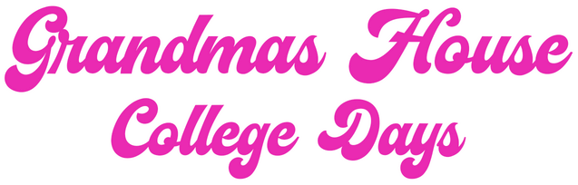 Логотип Grandma's House: College Days
